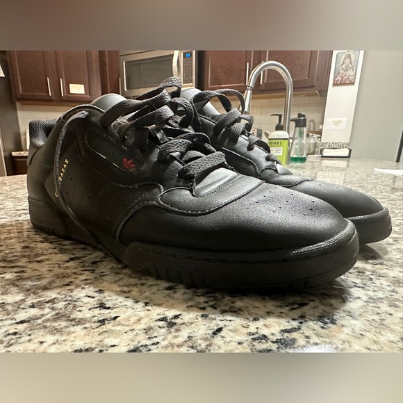 Yeezy Powerphase Calabasas Core Black - Picture 1 of 12